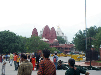 digambar jain temple in delhi.jpg